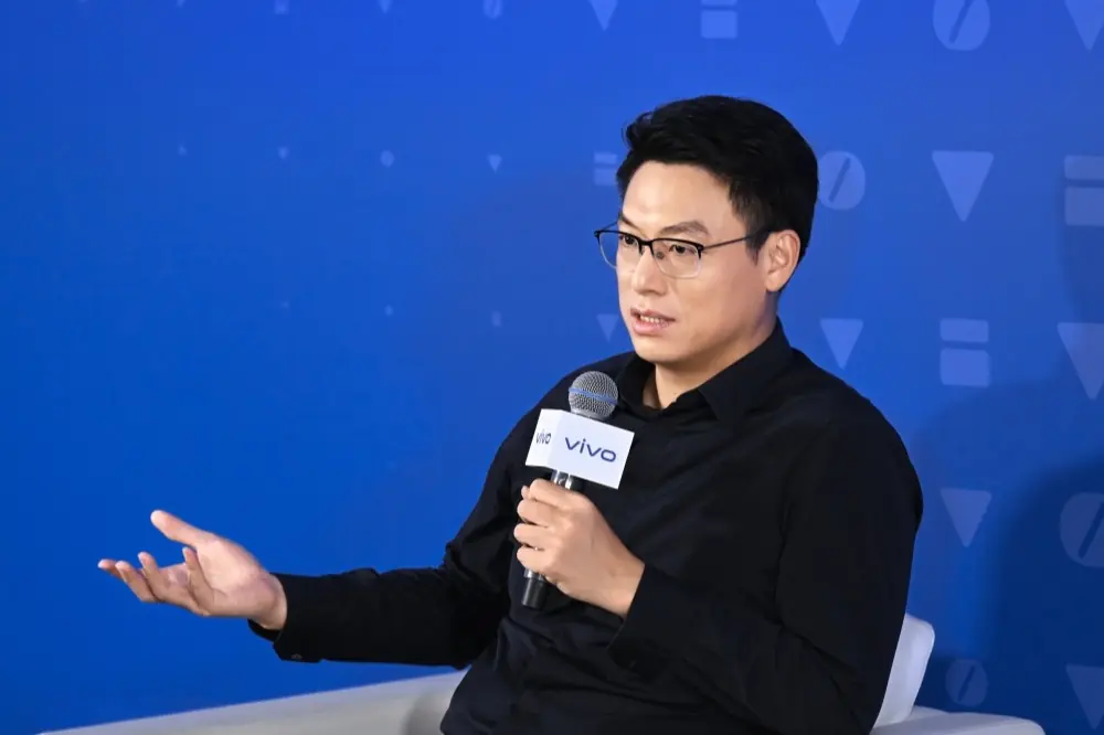 vivo X Fold6会后采访:AI时代重构交互,向主力机体验进化