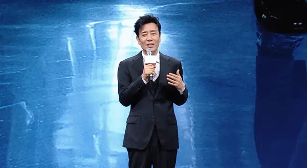 问界M9品牌大使于和伟:我是爱华为的 尤其是问界M9!