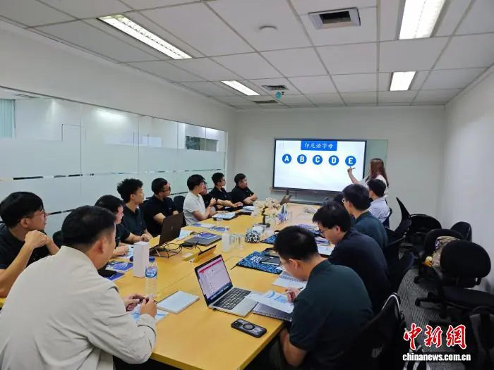 中印尼燃起双向语言学习热