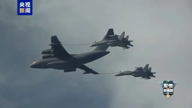 视频丨轰-6K、图-95共同飞越宫古海峡 专家详解中俄巡航编队细节