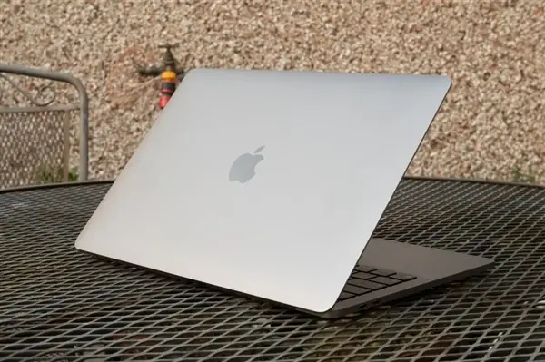 苹果MacBook与iPad全线涨价20%,内存成本飙升成主因