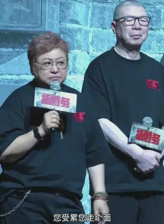 适可而止吧！韩红没有那么不堪，不值得你们准备那么多脏水
