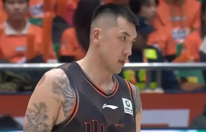 重磅!山东敲定外教+锋线强援,本土状元后卫王岚嵚成最大悬念!