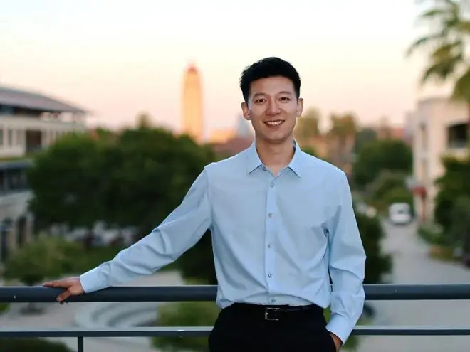既能芯片式集成,又能读出人体分子,鲍哲南团队发布柔性电子成果