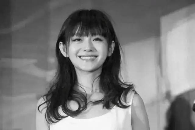 汪小菲回应大S遗产分配:两名未成年子女依法继承三分之二遗产,已设立信托专户;具俊晔继承剩余部分,从未要求S妈搬离现在住所