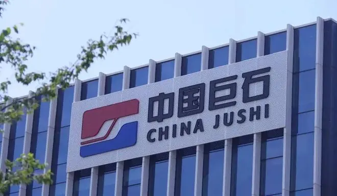 中国巨石一年涨超5倍,张毓强父子坐拥750亿身家