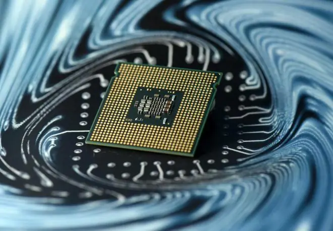 狂揽70亿港元加码算力!国产GPU龙头天数智芯千亿市值狂飙,营收高增长与亏损并存